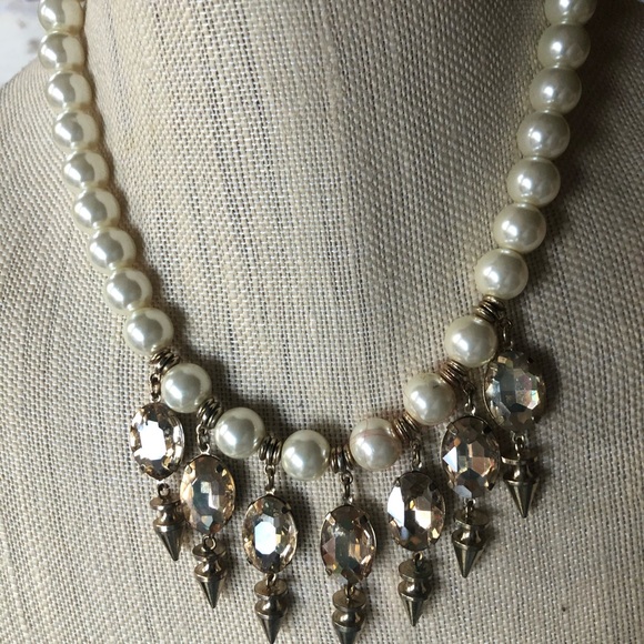 Glamour Costume Designer Necklace - Picture 3 of 8